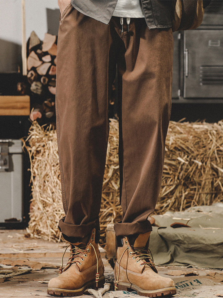 Herren Freizeithose aus 98% Baumwolle und 2% Elastan mit Kordelbund