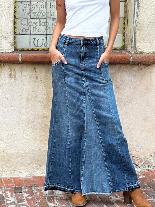 Gonna lunga svasata in denim di alta qualità, snellente e stretch