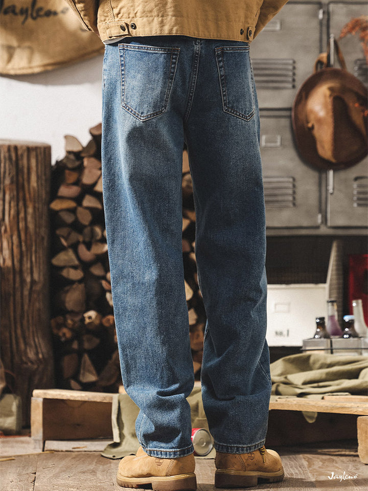 Jean pour homme style rétro, coupe ample et délavage authentique