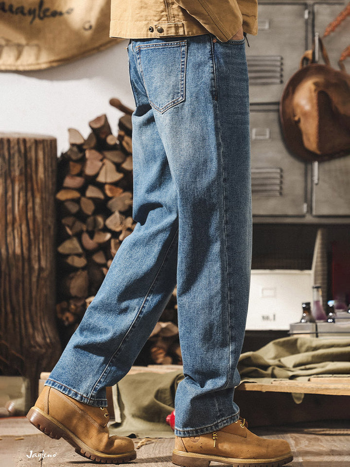 Jean pour homme style rétro, coupe ample et délavage authentique