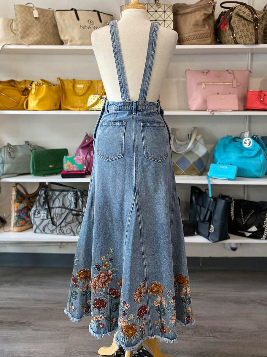 Latzkleid mit Blumenstickerei