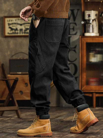 Lässige Herren-Cargohose aus Cord mit Zierriemen