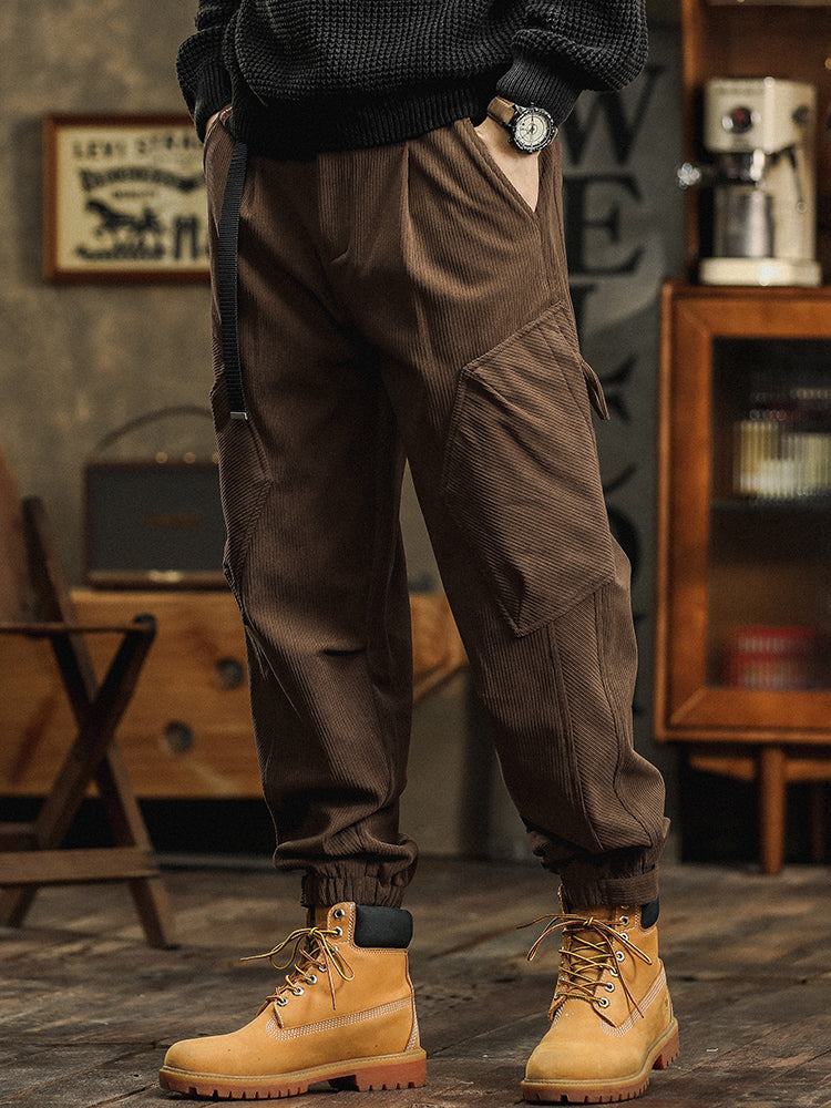 Lässige Herren-Cargohose aus Cord mit Zierriemen
