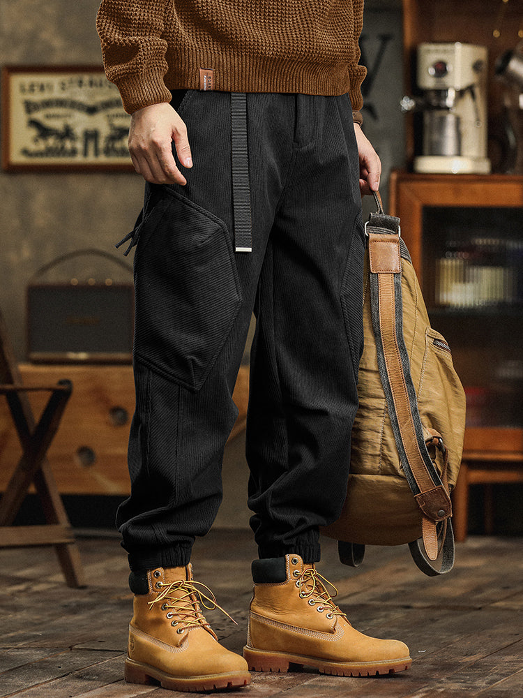 Lässige Herren-Cargohose aus Cord mit Zierriemen