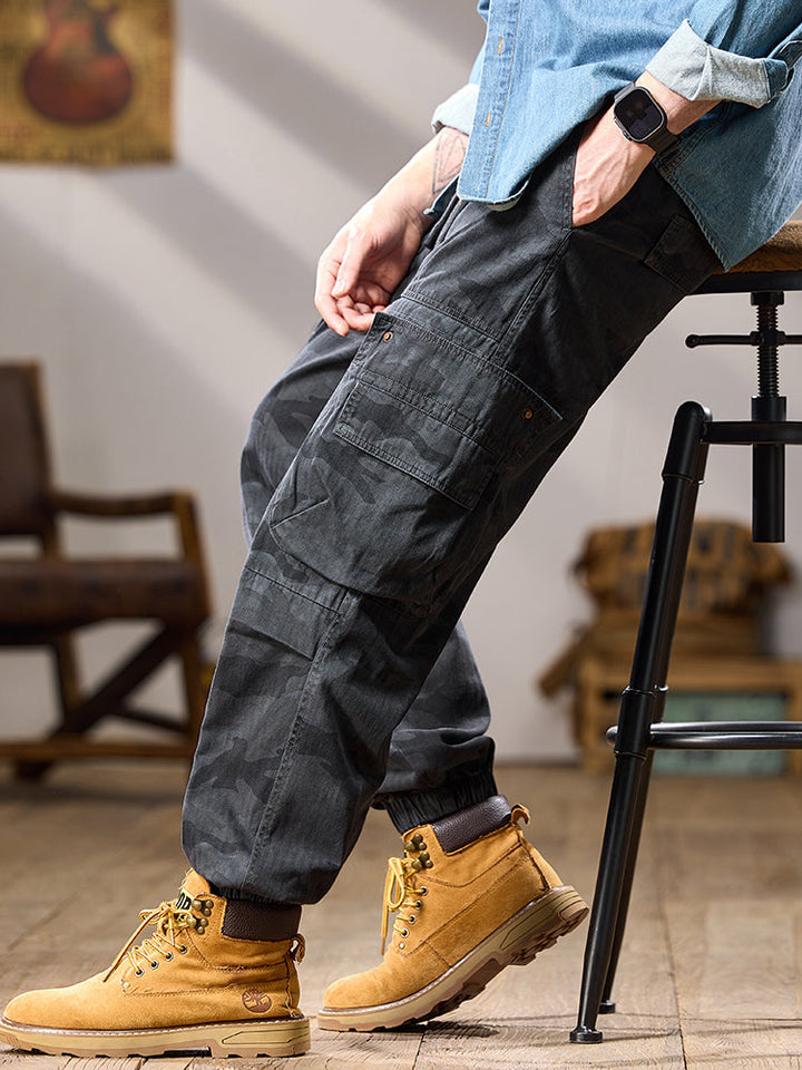 Pantalones cargo jogger de camuflaje para hombre con múltiples bolsillos
