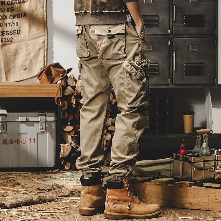 Herren-Cargohose aus Baumwoll-Stretch mit vielen Taschen